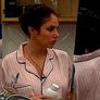 Romina Uhrig limpiando en la casa de Gran Hermano Generación Dorada.