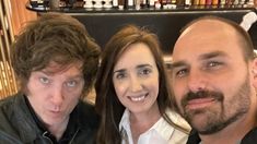 Javier Milei, Victoria Villarruel y Eduardo Bolsonaro.