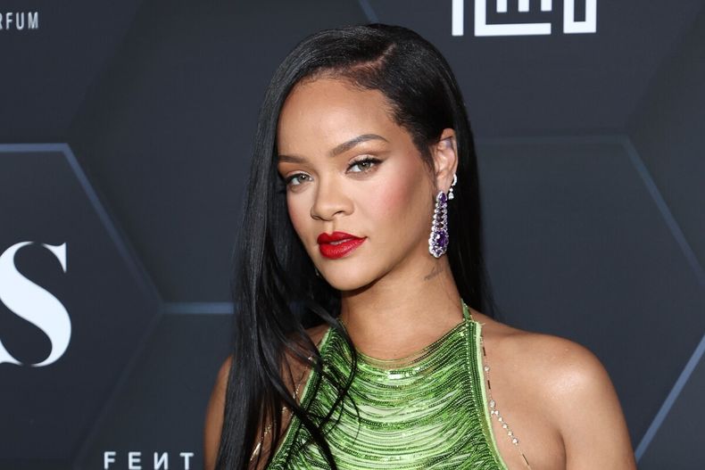 Rihanna sorprendió a sus seguidores con su regreso.