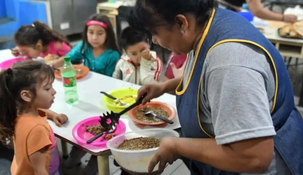 El Gobierno habla de verificaciones presenciales, pero los comedores creen que apuntan a invisibilizarlos. El Gobierno habla de verificaciones presenciales, pero los comedores creen que apuntan a invisibilizarlos.