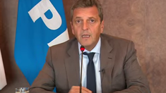 Massa en una videoconferencia desde el edificio de YPF en Puerto Madero.