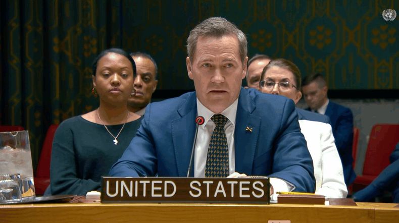Estados Unidos denunció que Maduro usa el petróleo para mantenerse en el poder.