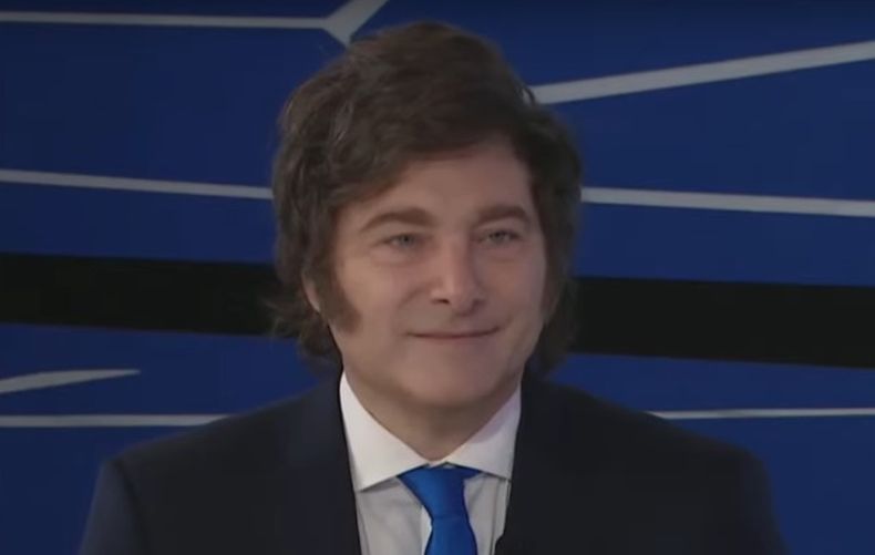 Javier Milei defendió la honorabilidad de Espert tras su renuncia y acusó  al kirchnerismo de montar una operación siniestra
