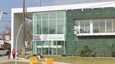 Un trabajador murió luego de una descarga eléctrica que lo hizo caer desde 5 metros de altura. Un trabajador murió luego de una descarga eléctrica que lo hizo caer desde 5 metros de altura.