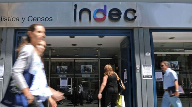 El INDEC informó que la actividad económica cayó 0,7% en noviembre con respecto a octubre.