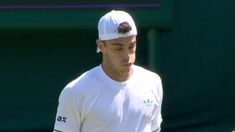 El fastidio del jugador argentino. El fastidio del jugador argentino.