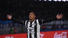 Rodrigo Atencio festeja su gol a Boca. Rodrigo Atencio festeja su gol a Boca.