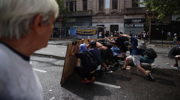 El Ministerio de Seguridad ya identificó a 17 personas que participaron de los incidentes.