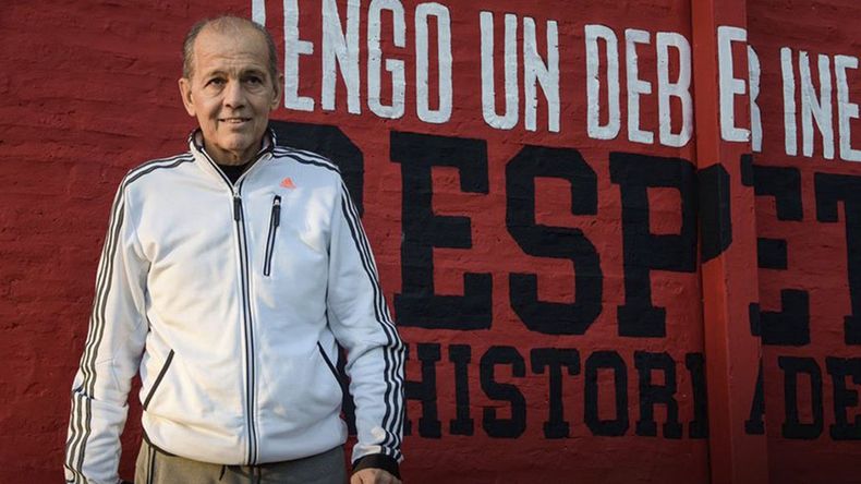 La avenida principal del estadio de Estudiantes se llamará Alejandro Sabella.