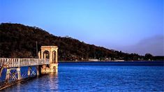 Cualquier camino que tomes te conducirá a lugares con una naturaleza espléndida; que sumado a la calidad y variedad de sus servicios, hacen de ella un punto estratégico para alojarse y conocer todas las regiones de Jujuy. Sin embargo, te enseñamos tres diques para disfrutar y no sufrir las altas temperaturas. Cualquier camino que tomes te conducirá a lugares con una naturaleza espléndida; que sumado a la calidad y variedad de sus servicios, hacen de ella un punto estratégico para alojarse y conocer todas las regiones de Jujuy. Sin embargo, te enseñamos tres diques para disfrutar y no sufrir las altas temperaturas.