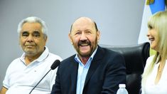 Insfrán anunció un aumento salarial del 45% para los empleados públicos