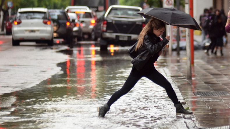 Alerta por tormentas fuertes en Bahía Blanca.
