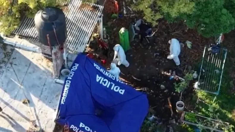Florencio Varela: Casa onde corpos de jovens foram encontrados (Foto: Reprodução/C5N)