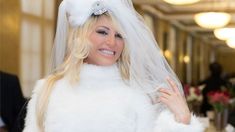 Vicky Xipolitakis con su vestido de novia Vicky Xipolitakis con su vestido de novia