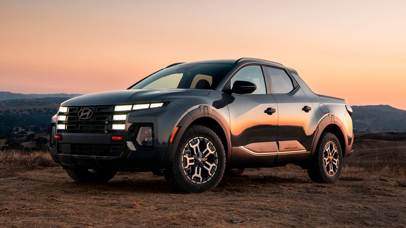Hyundai Santa Cruz.