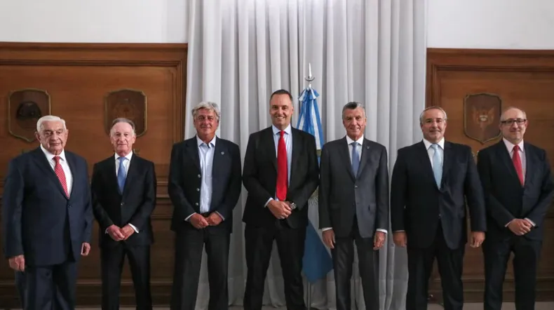 La foto del encuentro del martes entre los empresarios de comercio y Manuel Adorni. 