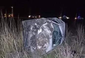Así quedó la Toyota Hilux que transportaba a la víctima y otros dos trabajadores.