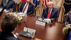 La anunciada ayuda de Trump es clave para el gobierno de Milei. La anunciada ayuda de Trump es clave para el gobierno de Milei.