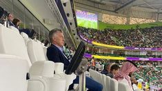 Mauricio Macri fue al Mundial Qatar 2022 y en las redes lo acusaron de mufa.