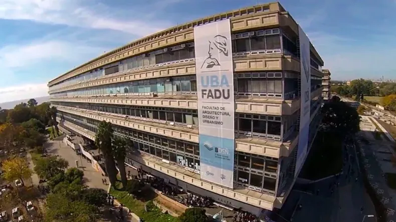 Los docentes denuncian que en lo que va de 2024 sus sueldos acumulan una pérdida de 20 puntos contra la inflación.