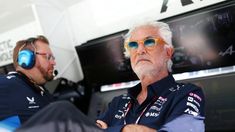Flavio Briatore, de 75 años, no está nada conforme con el rendimiento de Colapinto. Flavio Briatore, de 75 años, no está nada conforme con el rendimiento de Colapinto.