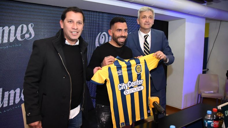 Tevez pidió un permiso a la AFA para poder firmar la planilla como DT de Rosario Central.