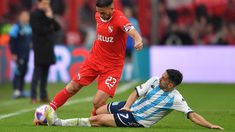 Racing e Independiente van por todo en el Cilindro. Racing e Independiente van por todo en el Cilindro.