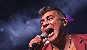 Javier La Pepa Brizuela, quien entonó el Himno antes del amistoso entre Argentina y Bolivia, es un reconocido cantante cuartetero de Córdoba.&nbsp;