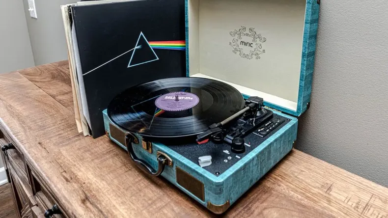 Los tocadiscos con discos de vinilo se pusieron de moda nuevamente