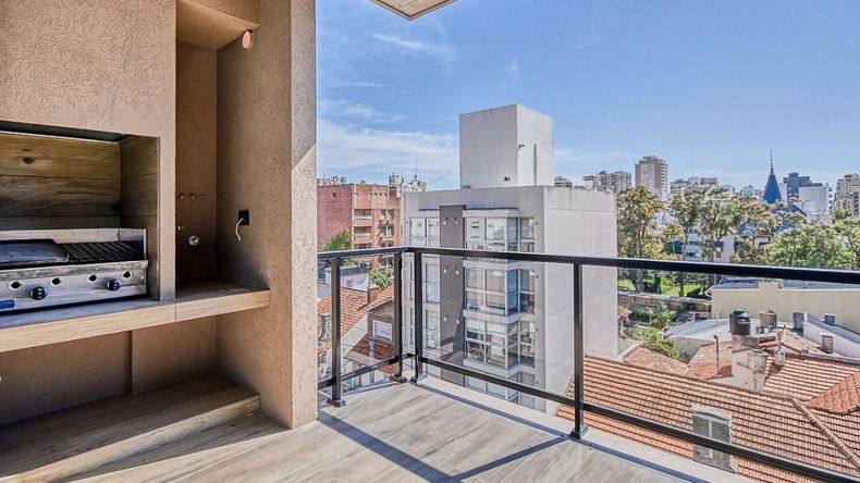  El mantenimiento de los espacios exteriores puede ser costoso y laborioso, especialmente si se trata de jardines o áreas que requieren cuidado constante.