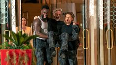 De qué se trata Hechos polvo, la miniserie que es tendencia en Netlfix con su trama de humor
