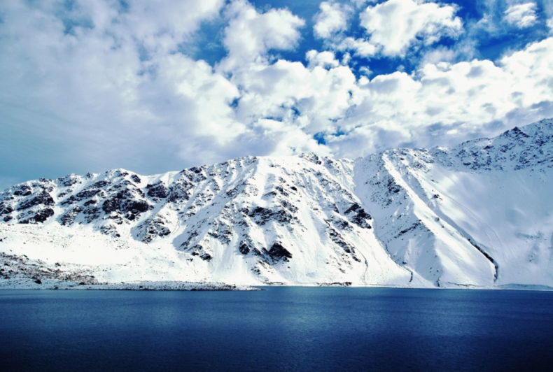 En la  Tierra de la Reina Maud  sobre el océano Antártico el hielo se derritió rápidamente en el Holoceno medio.