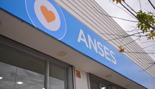 Se trata del monto relacionado a la Tarjeta Alimentar, que será tanto para AUH como AUE y podrá ir desde los $9.000 hasta los $18.000.