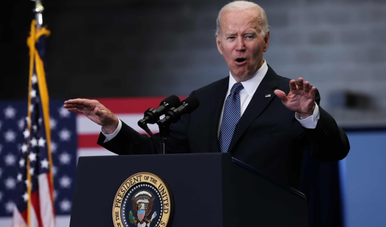 Biden convirtió en ley el acuerdo bipartidista para evitar la suspensión parcial de pagos del Gobierno.