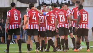 Estudiantes ganó dos títulos en una semana. Estudiantes ganó dos títulos en una semana.