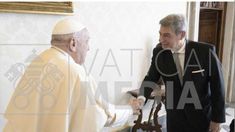 Horacio Rosatti junto al Papa en el Vaticano. Horacio Rosatti junto al Papa en el Vaticano.
