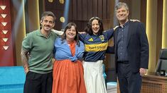 Rosalía cerró un día a puro recorrido por todo Buenos Aires con Mario Pergolini. Rosalía cerró un día a puro recorrido por todo Buenos Aires con Mario Pergolini.