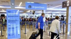 El paro afectaba a vuelos comerciales nacionales e internacionales.