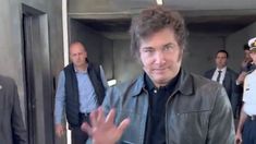 Javier Milei explicó porque viajó a Davos en un avión de línea aérea privada y no en el presidencial