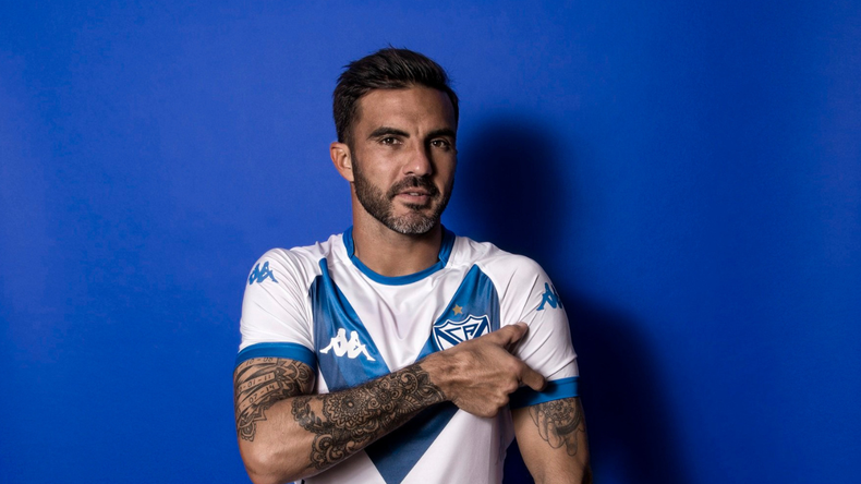 El ídolo tomó una fuerte determinación con el Fortín.