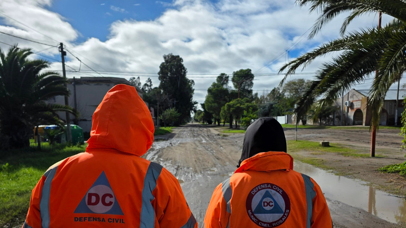 Defensa Civil trabajó en los operativos de emergencia.