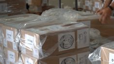 Hubo temor por la lluvia y se acondicionaron las urnas para evitar problemas.