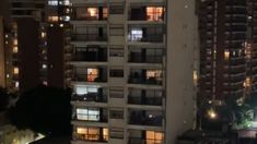 Cacerolazo en Buenos Aires durante la cadena nacional de Javier Milei.