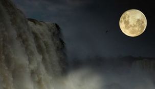 Paseo de Luna Llena, Cataratas