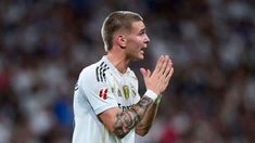 El Diario As aseguró que Vinicius se retiró enojado por una jugada de Mastantuono. El Diario As aseguró que Vinicius se retiró enojado por una jugada de Mastantuono.