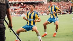 Rosario Central derrotó a Newells. Rosario Central derrotó a Newells.