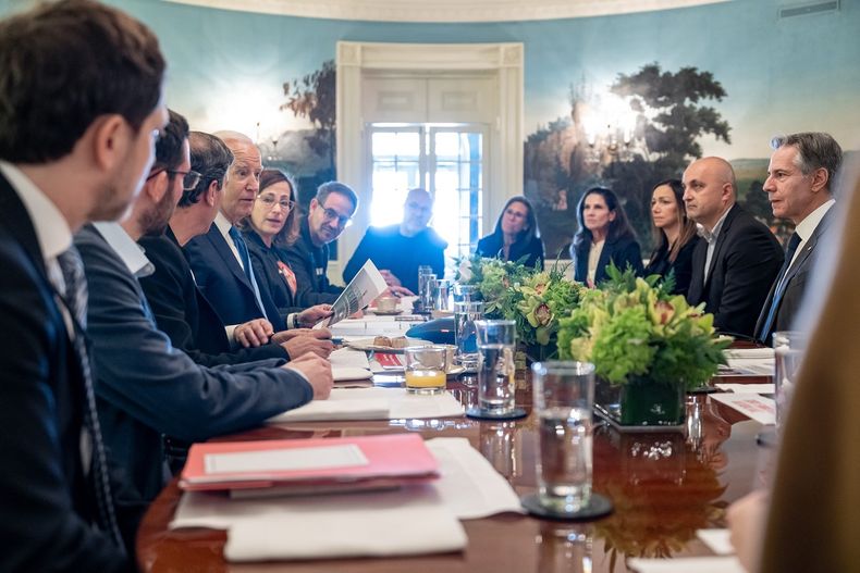 Biden recibió a familias de rehenes estadounidenses retenidos en Gaza.