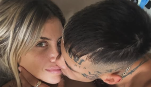 La pareja de famosos compartió las imágenes de un viaje juntos con sus seguidores en redes sociales.