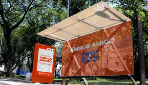 La empresa Eletromidia inauguró esta semana los diez primeros puntos Abrigo Amigo en San Pablo.