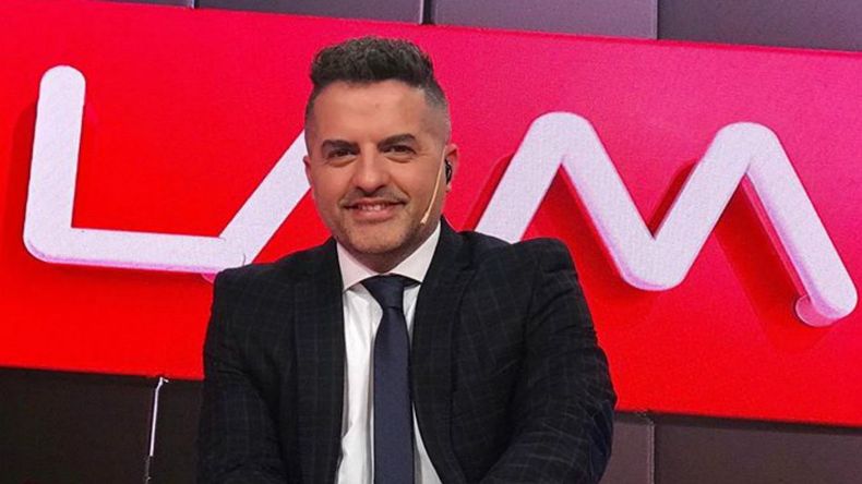 Mengolini destrozó a De Brito y el conductor le respondió.